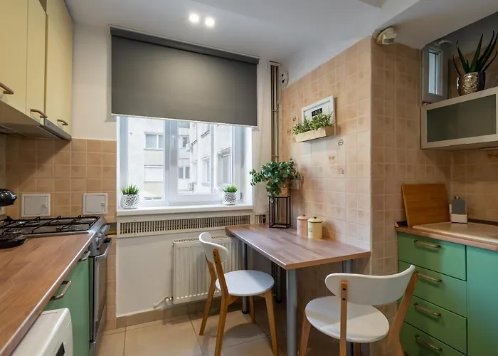 Shangri La Loft Apartment *