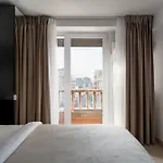 Shangri La Loft *