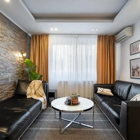 Shangri La Loft Apartment Bucharest