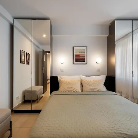 Shangri La 2bedroom Апартаменти Бухарест