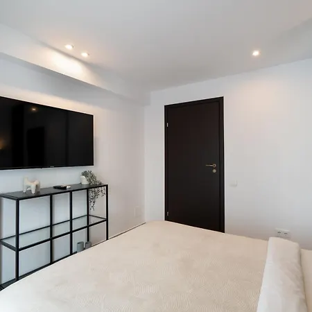 Shangri La 2bedroom Апартаменти *