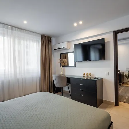 Shangri La 2bedroom Бухарест