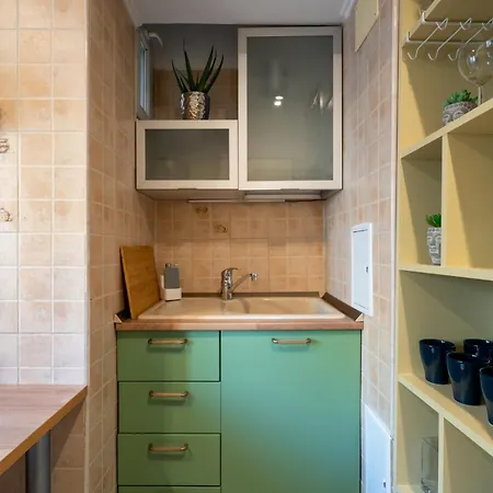 Shangri La 2bedroom Apartment Bucharest