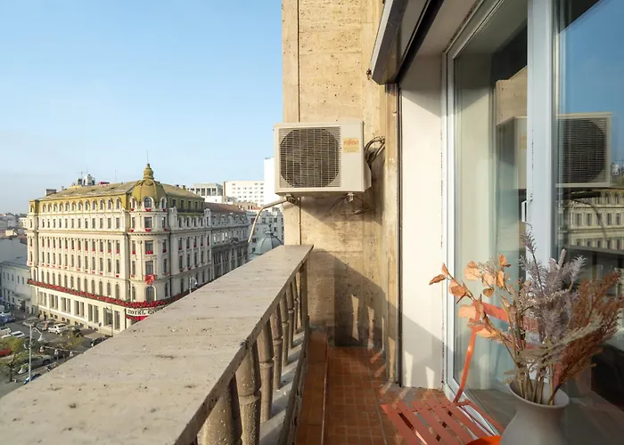 Shangri La Loft