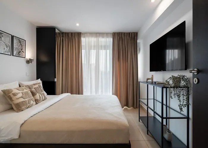 Shangri La Loft Апартаменти